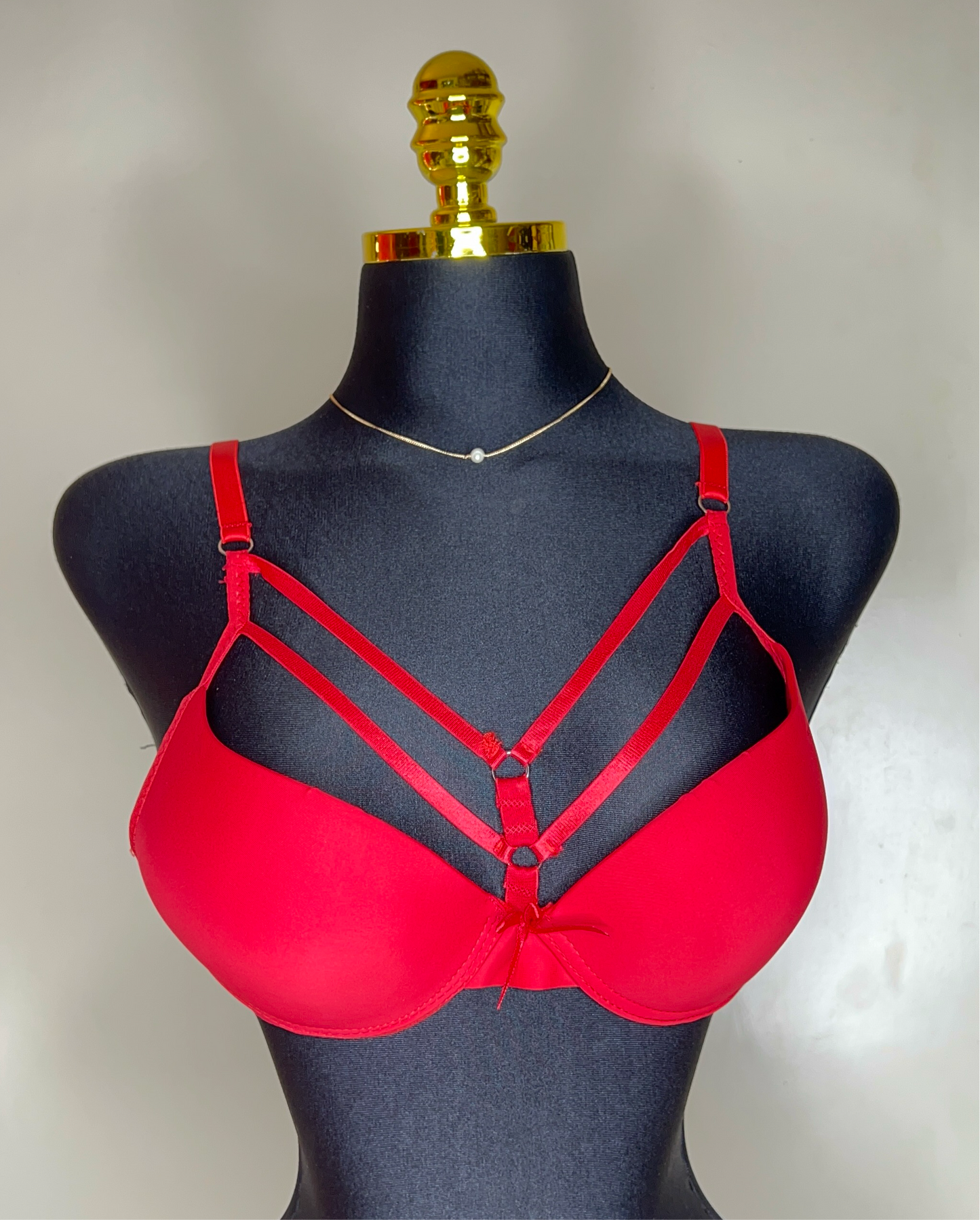 SOUTIEN SEXY CROISE – ALLURE AUDACIEUSE ET CONFORT ABSOLU